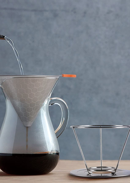 Coffee-filter-with removable cup holder-foot-banner